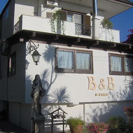 Santa Fara Bed & Breakfast Bari