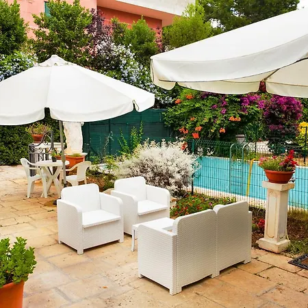Bed & Breakfast Santa Fara 3*