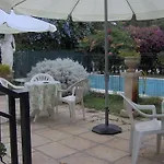 Bed & Breakfast Santa Fara 3*