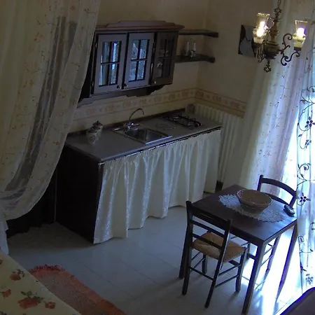 Santa Fara Bed & Breakfast 3*