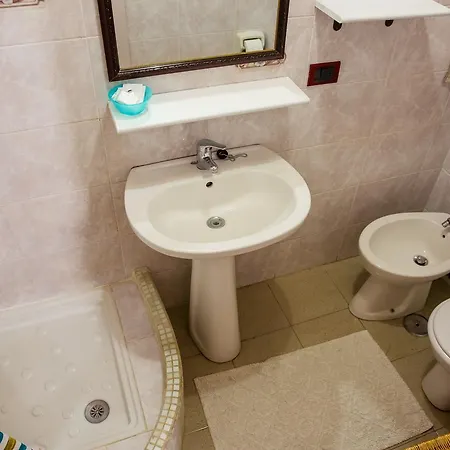 Santa Fara 3* Бари