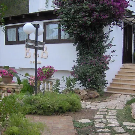 Santa Fara Bed & Breakfast