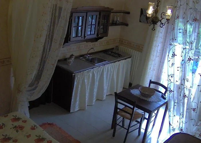 Santa Fara Bed & Breakfast 3*