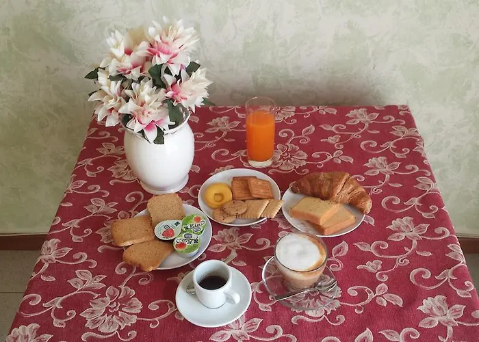 Santa Fara Bed and Breakfast