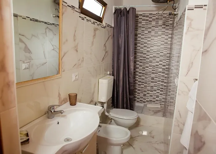 Santa Fara Bed and Breakfast 3*