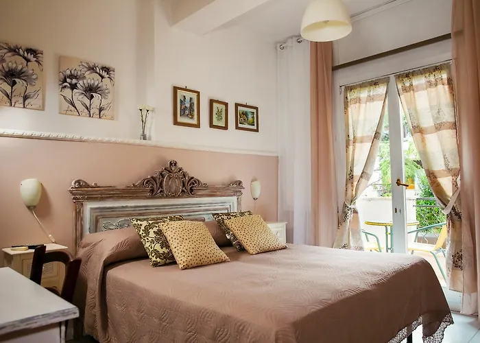 Santa Fara Bed & Breakfast Bari