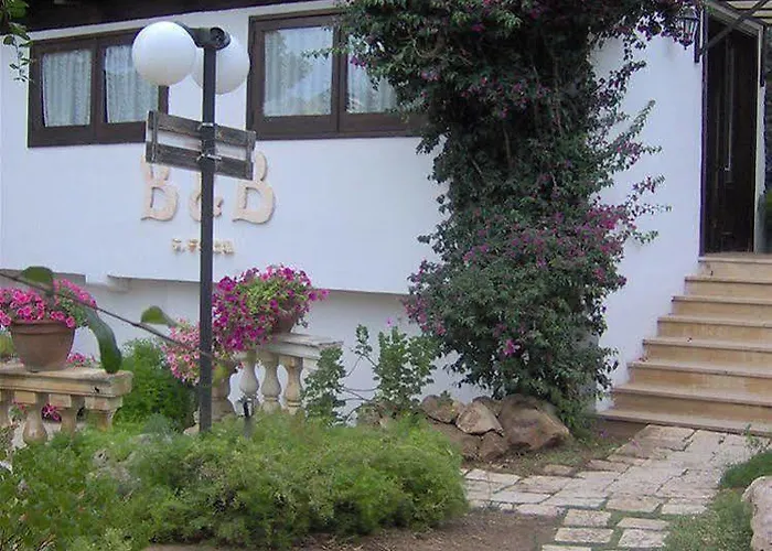 Santa Fara Bed & Breakfast