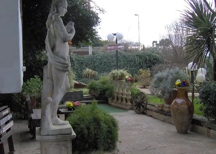 Santa Fara Bed and Breakfast Μπάρι